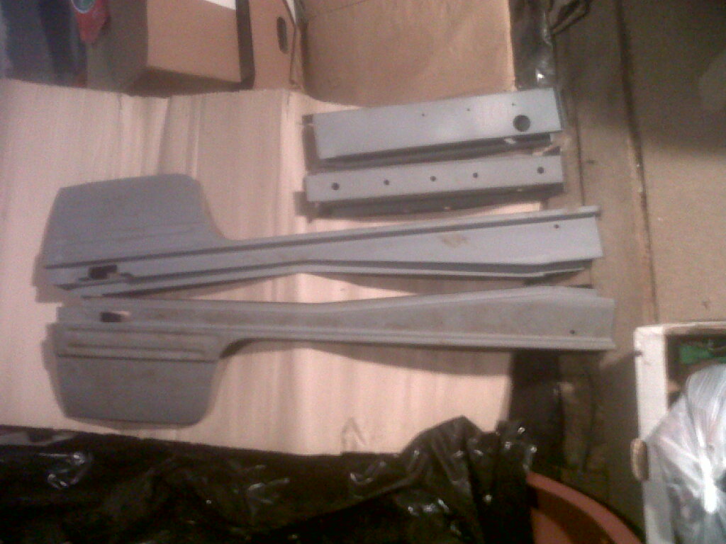 Unknown Sills + Chassis items off Unknown Car.jpg