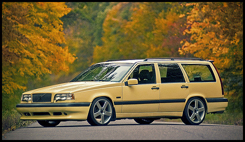 Volvo 850 T5R.jpg